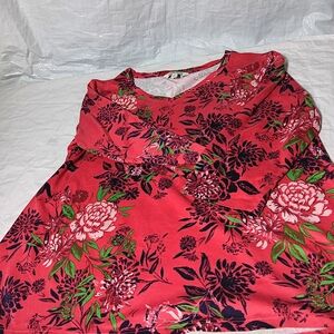 The Pioneer Woman Vibrant Floral Medium Sleeve Top